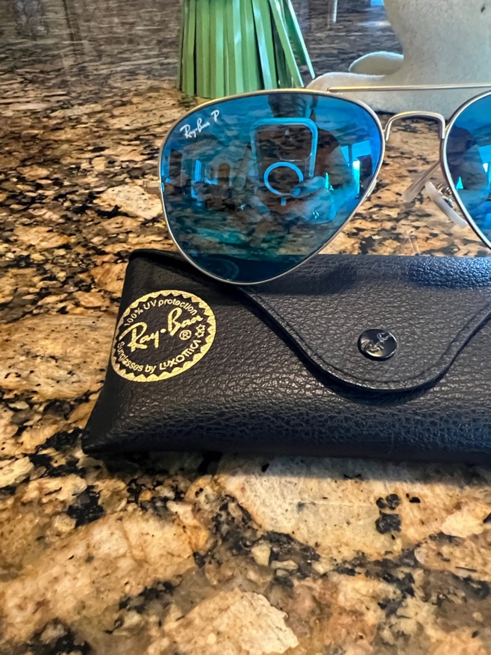 Ray-Ban Women’s Aviator Sunglasses - Gold Frame with Blue Lenses - Picture 2 of 4